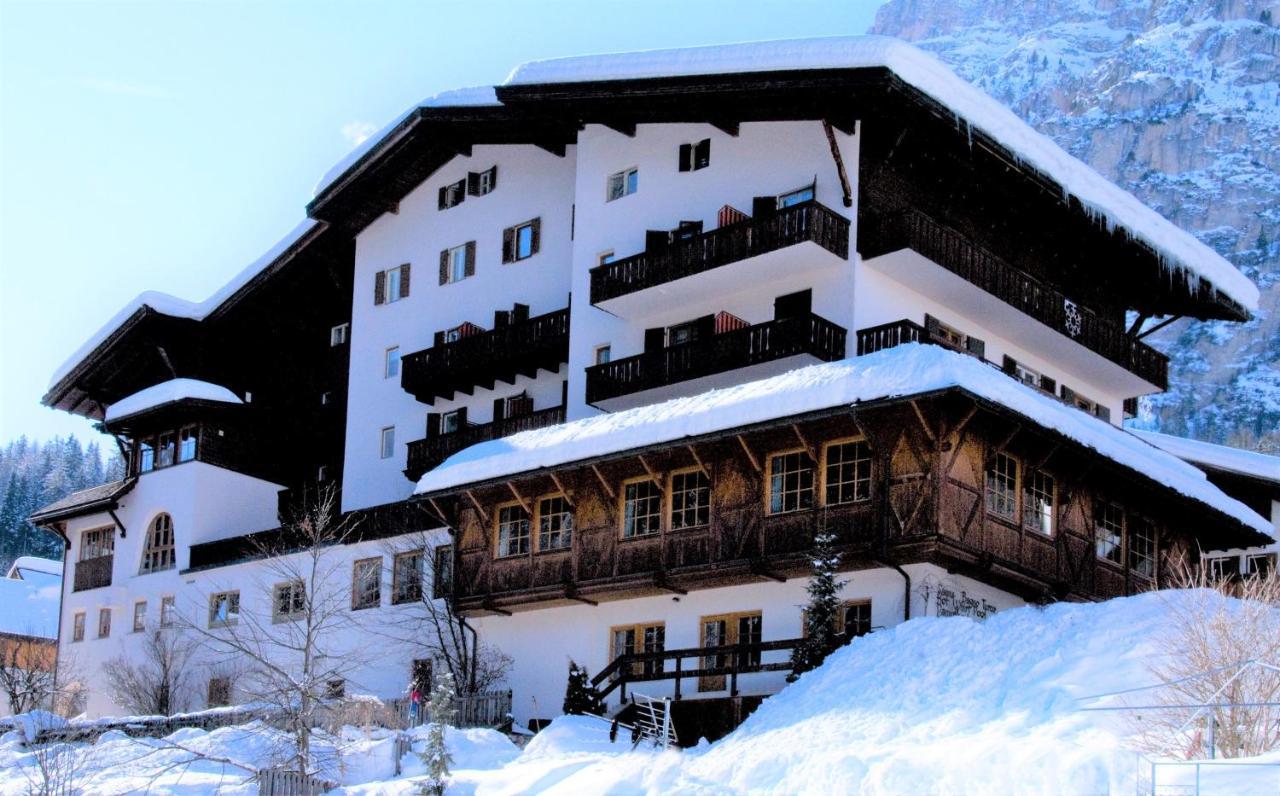 Hotel Dolomiti ラ・ヴィッラ エクステリア 写真