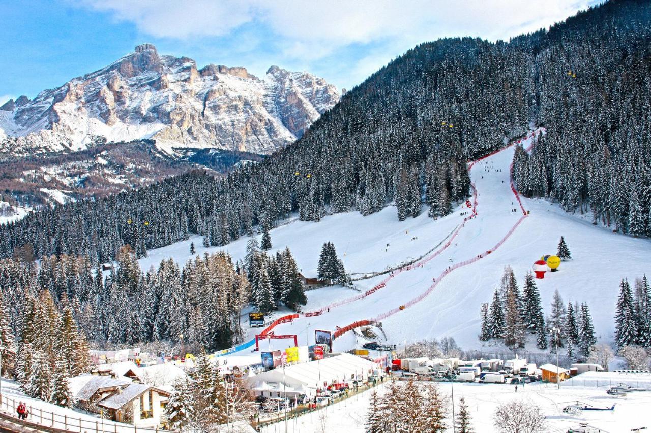 Hotel Dolomiti ラ・ヴィッラ エクステリア 写真