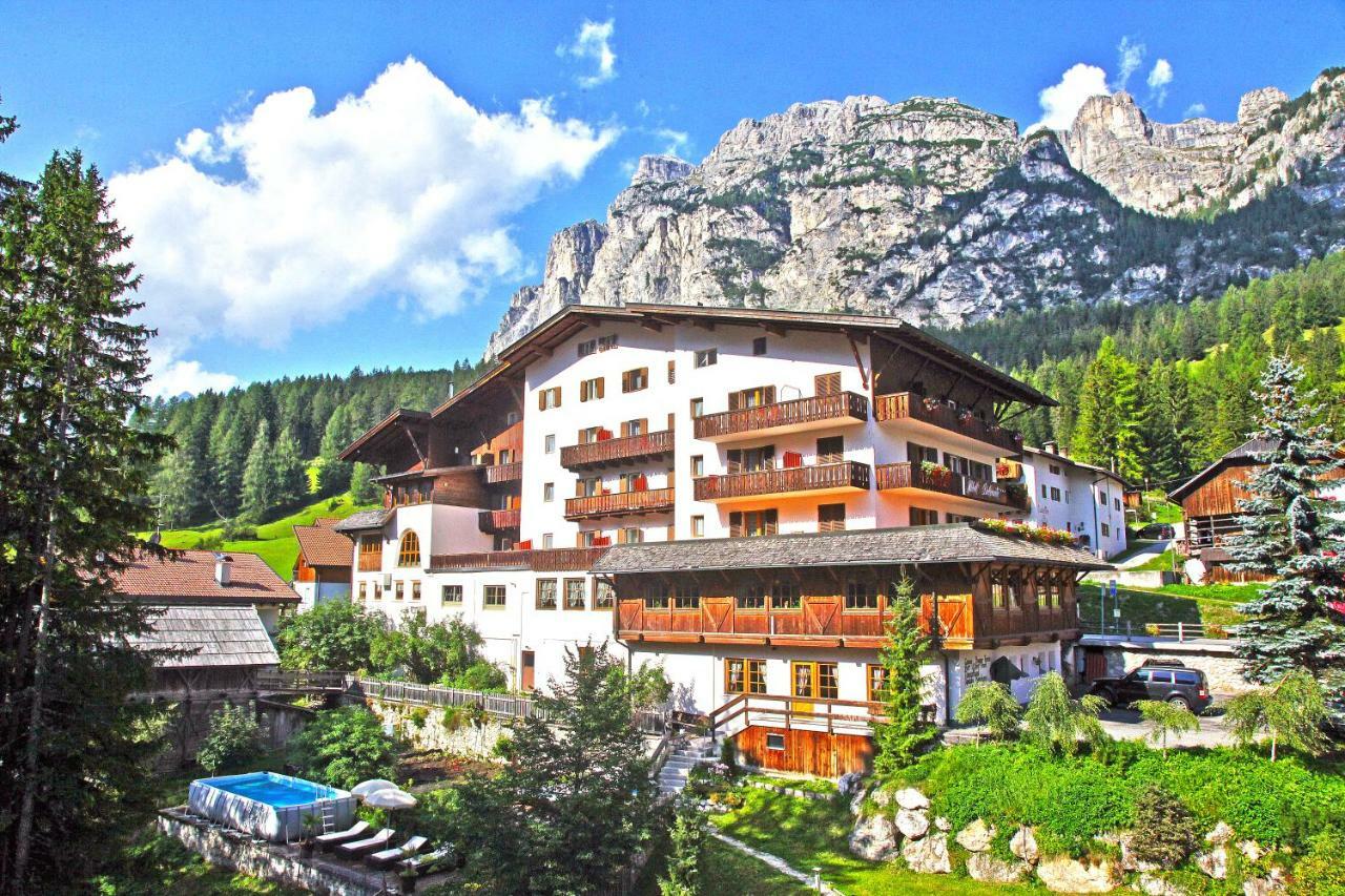Hotel Dolomiti ラ・ヴィッラ エクステリア 写真