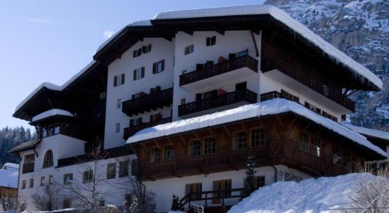 Hotel Dolomiti ラ・ヴィッラ エクステリア 写真