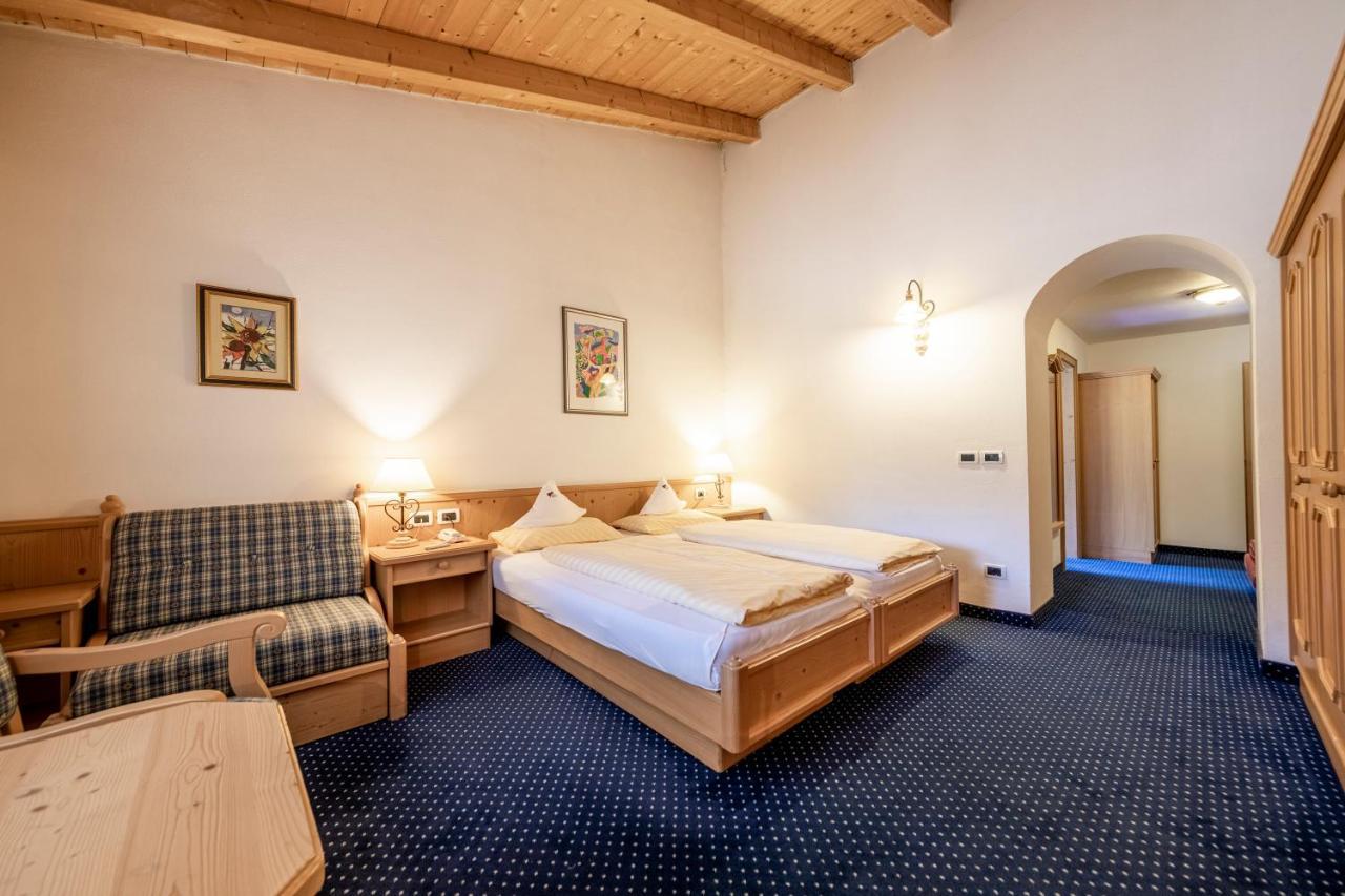 Hotel Dolomiti ラ・ヴィッラ エクステリア 写真