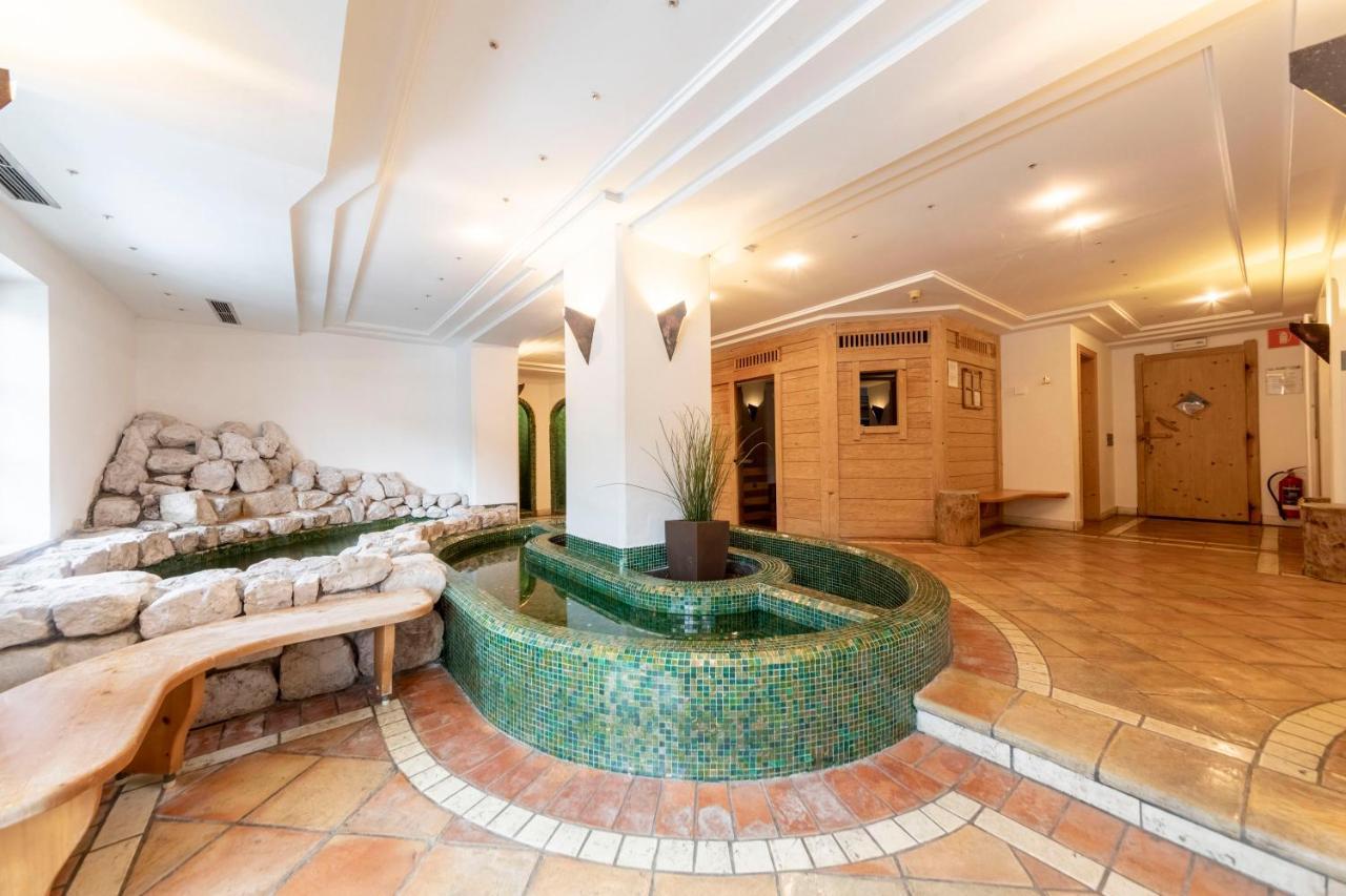 Hotel Dolomiti ラ・ヴィッラ エクステリア 写真