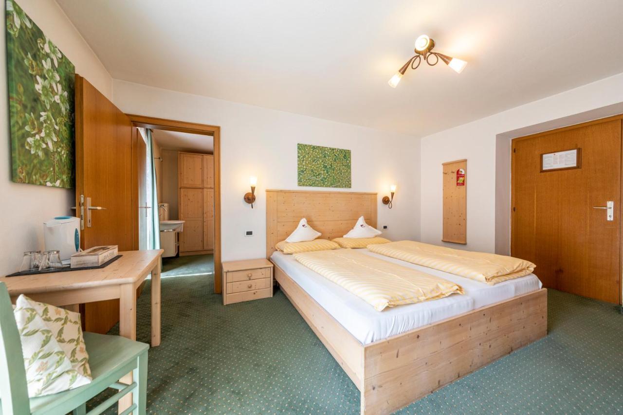 Hotel Dolomiti ラ・ヴィッラ エクステリア 写真