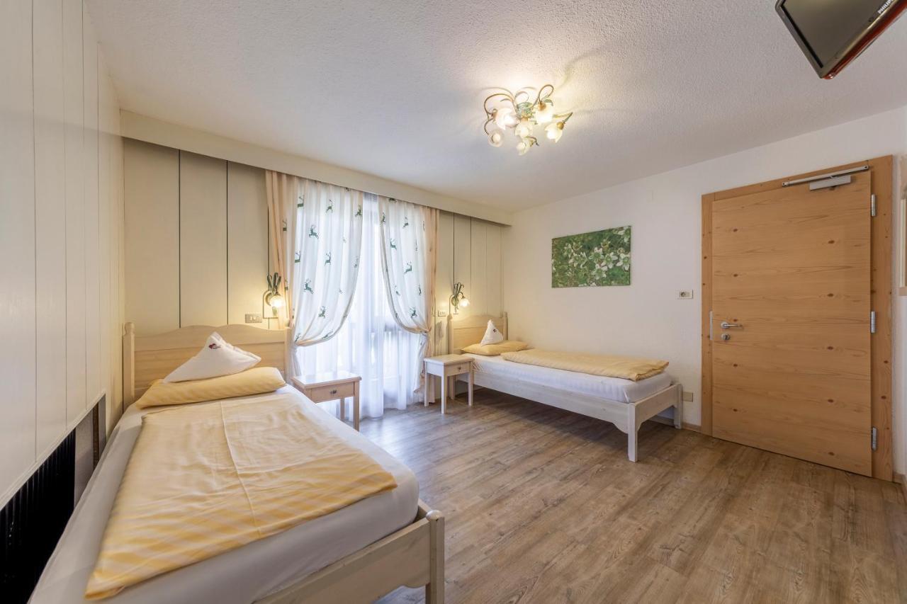 Hotel Dolomiti ラ・ヴィッラ エクステリア 写真